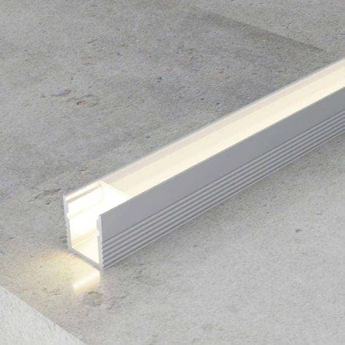 Profilo LED da superficie Fine — 2 m, codice LM3739