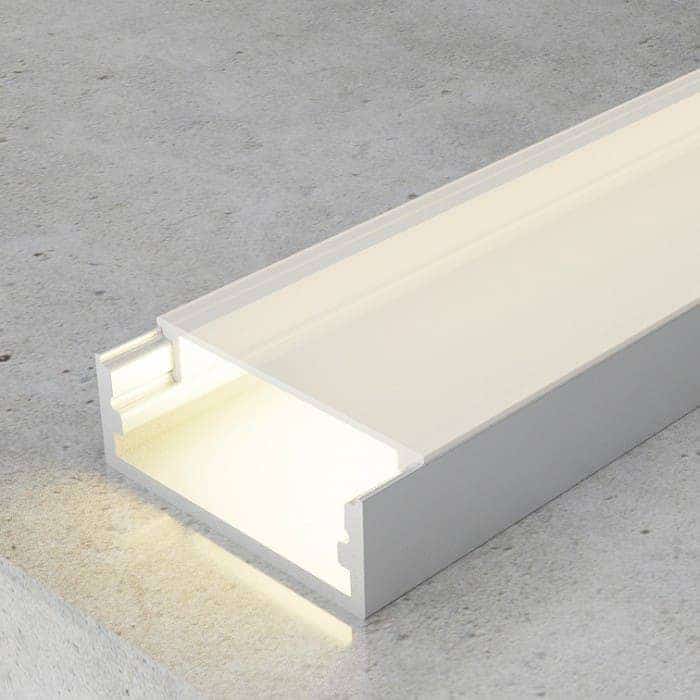 Profilo LED da superficie Minim — 2 m, codice LM3729